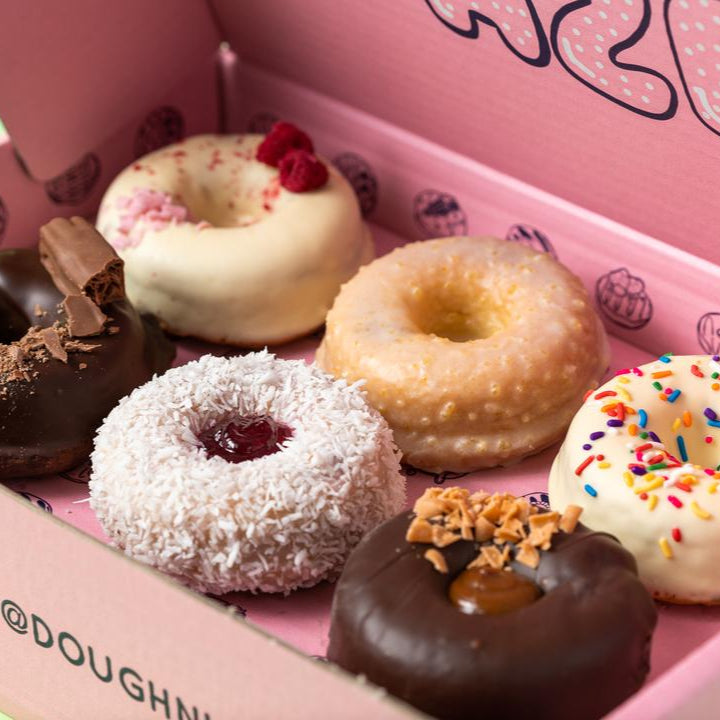 Scatola regalo di ciambelle "Baked Signature", una torta che rispetta il glutine