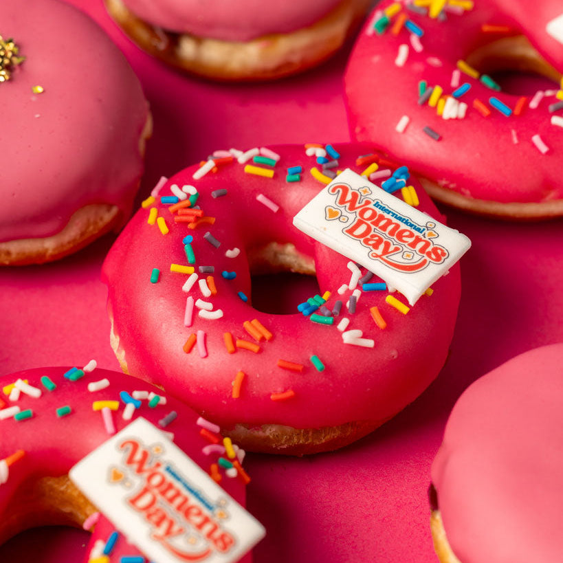 "Spécial Journée des femmes" coffret cadeau de mini donuts