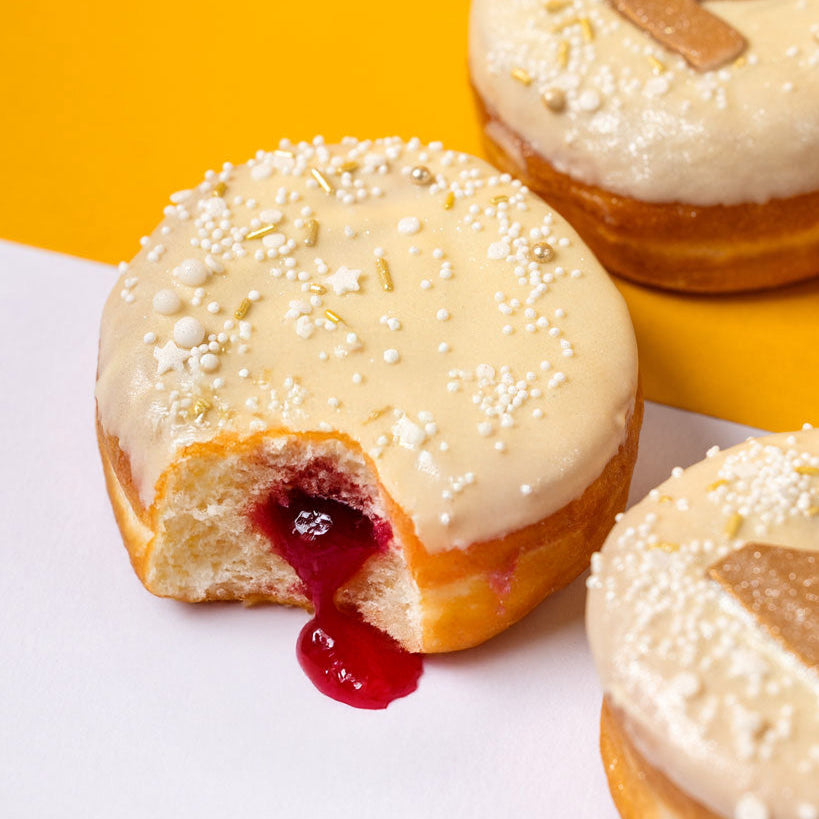 Boîte cadeau de donuts du Nouvel An (végane)