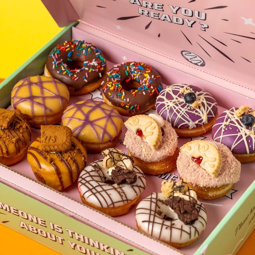 Caja de fiesta de mini donuts veganos (96 unidades)