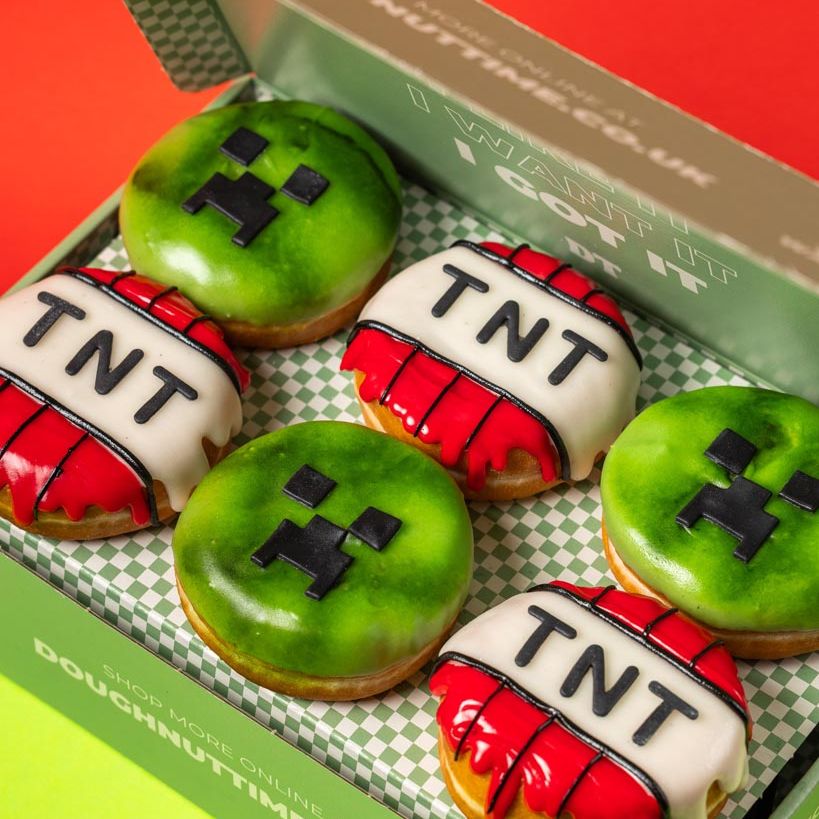 Boîte-cadeau "Spécial Minecraft" à beignets (végétalien)